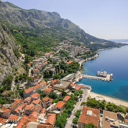 Villa Mama - Traditional Apartments In Omis, Free Parking Exterior foto