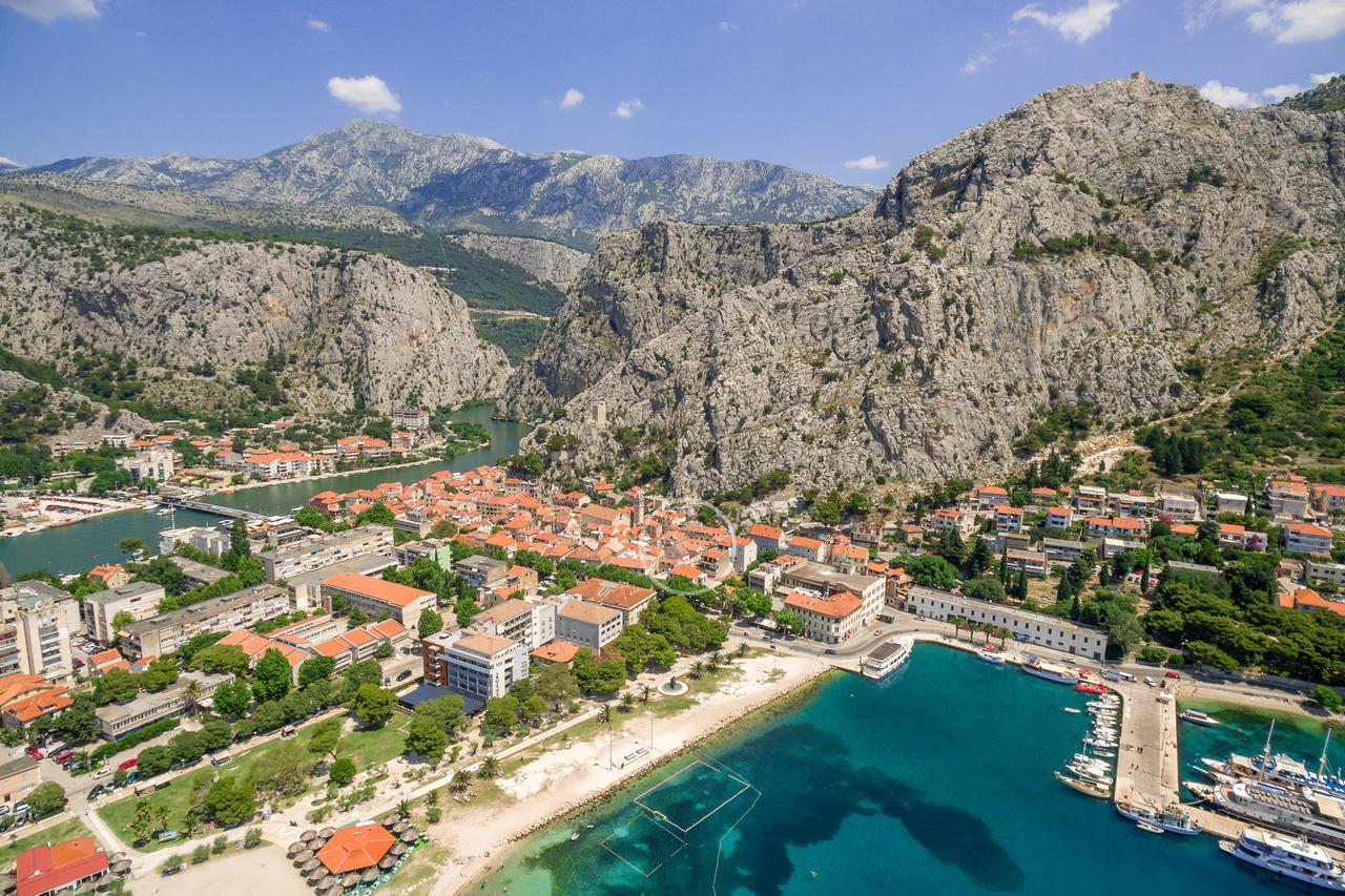 Apartma Mama - Traditional In Omis, Free Parking Omis